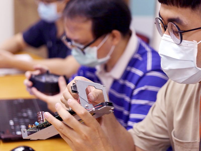 佳能企業尋找熱愛影像技術、具創新與團隊精神的人才。